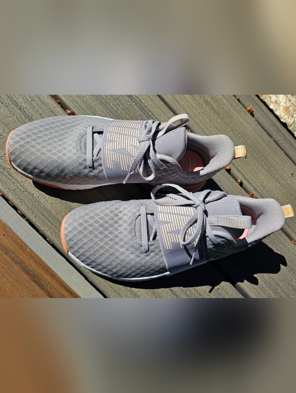 Women's Sz 9 Nike Light Gray and White Running Sneakers Gently Used, Like New